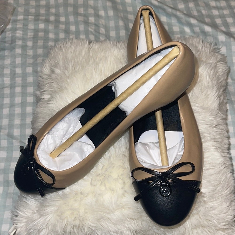 Michael Kors Flats